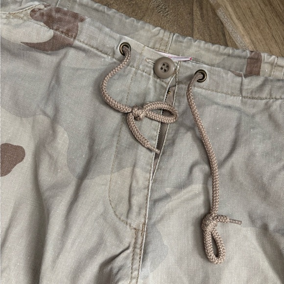 2 Shabby Divas Camouflage Cargo Pants - Picture 8 of 11